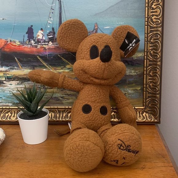 Limited Edition Disney x AE Monochromatic Mickey Mouse in a Teddy Fabric - Picture 10 of 11